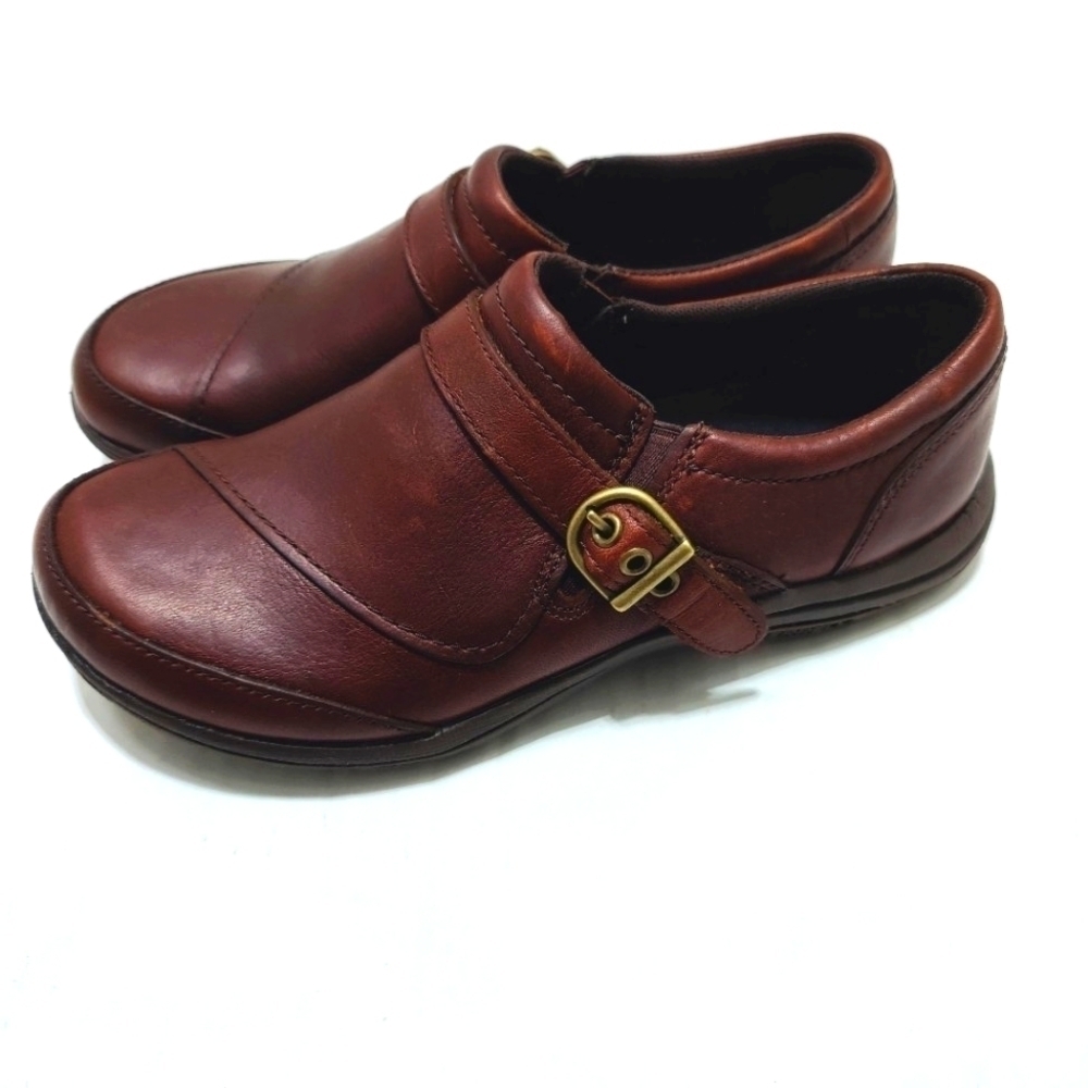 Merrell Women's Burgundy Loafers with Brass Buckle